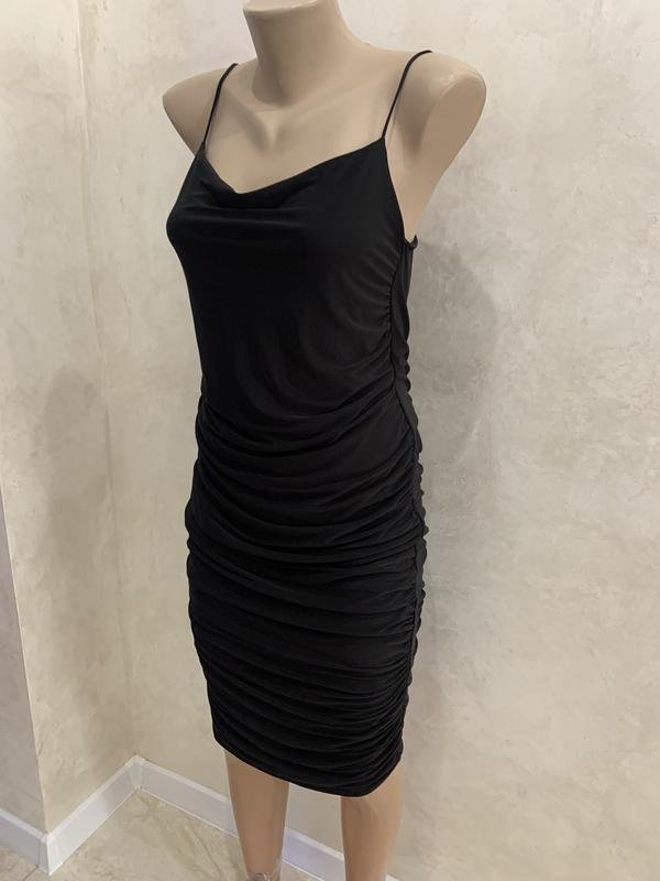 Женское Femme Luxe Платье Чёрное 38 / M / 46