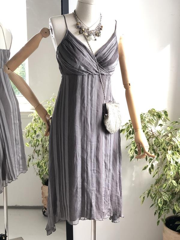 Damen Isaia Napoli Kleid Grau Seide 36 / S / 44