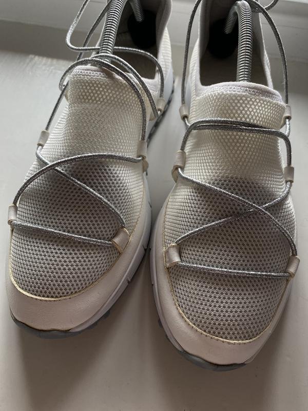 Женские Jimmy Choo Слипоны Белые 38