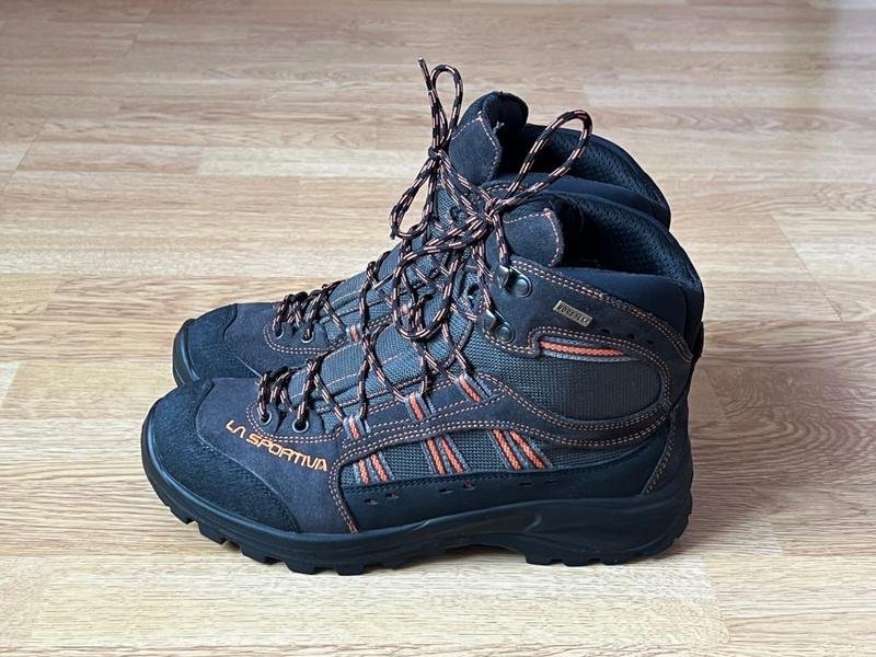 Men Salomon Boots Grey Suede 42