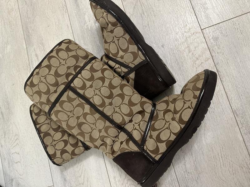 Women Coach Uggs Brown 41