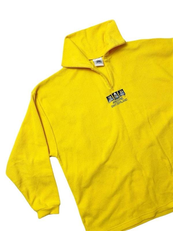 Мужской La Mode Des Montagnes Свитер Жёлтый