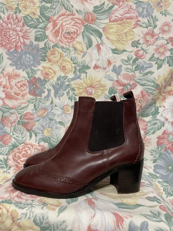 Damen Carvela Stiefeletten Burgunder 41