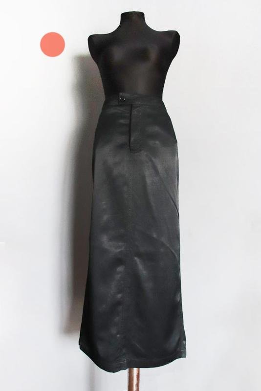 Женская Cerruti Юбка Чёрный 38 / M / 46