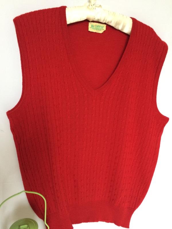 Women Vest Red Wool 38 / M / 46