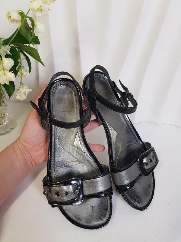 Женские Bata Босоножки Серебристый Кожа 37