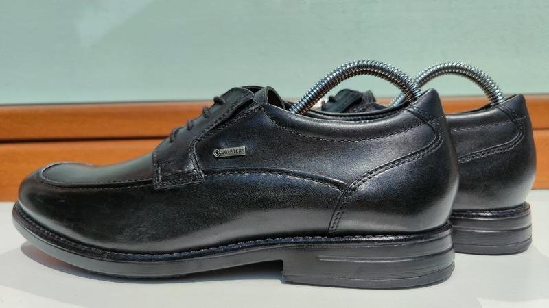 Men Clarks Heels Black Leather 41