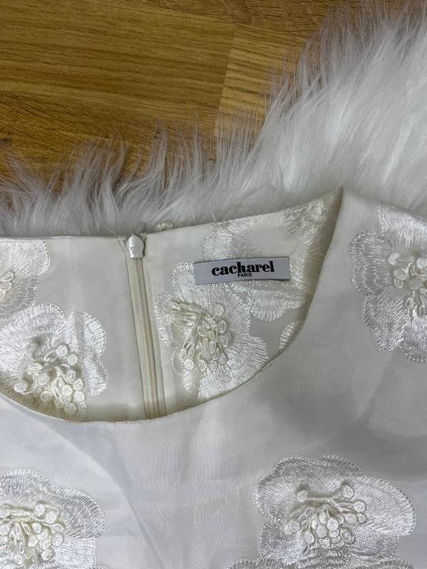 Женское Cacharel Платье Белое 36 / S / 44