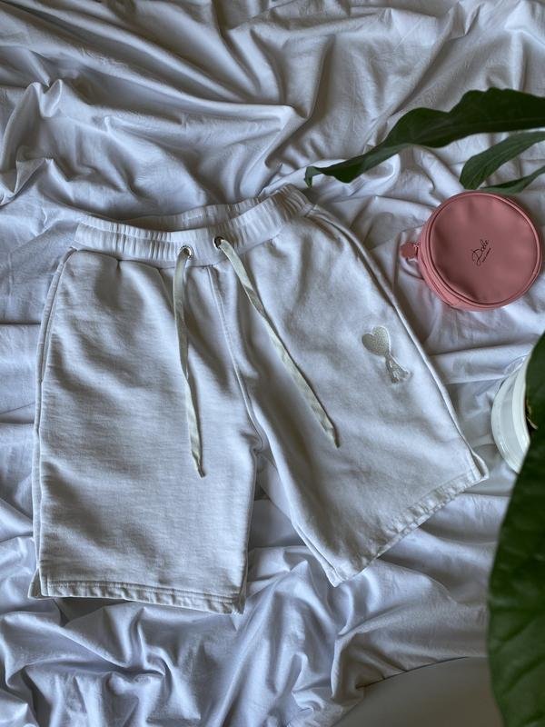 Women AMI Shorts White Cotton 36 / S / 44