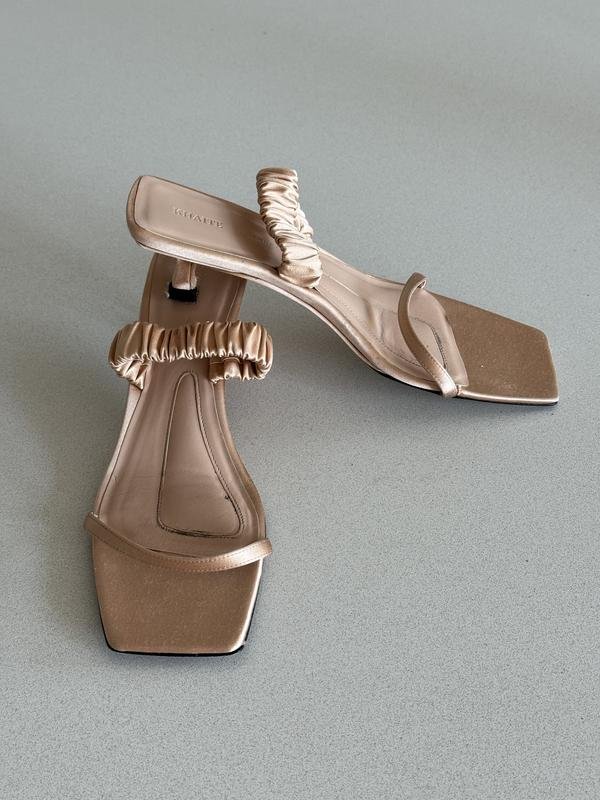 Femme KHAITE Sandales Pêche Satin 37