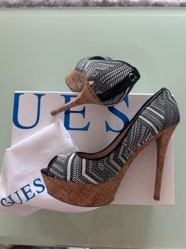 Женские GUESS Туфли Серый Текстиль 35