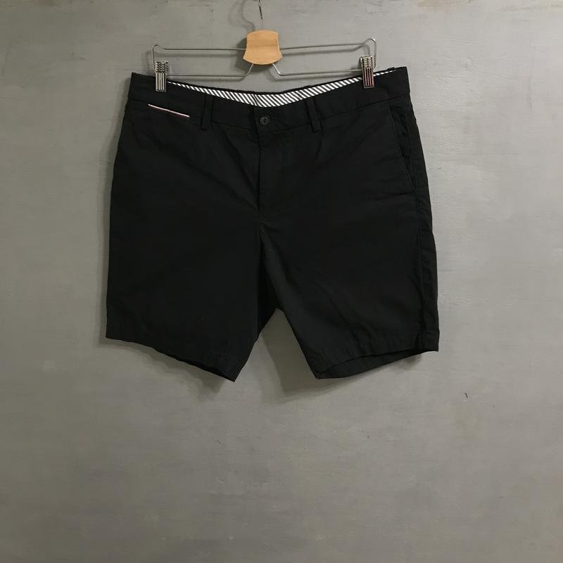 Мужские Tommy Hilfiger Шорты Чёрный Хлопок 36 / XL