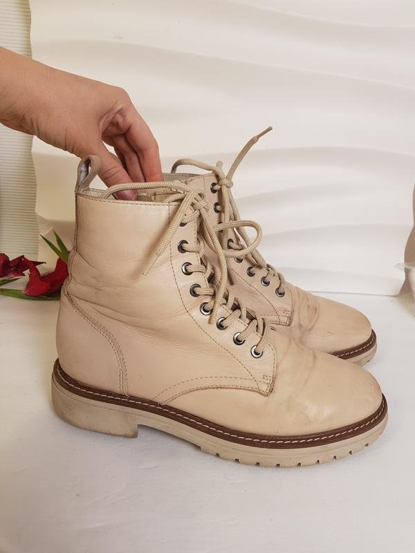 Women 5th Avenue Boots Beige Leather 40