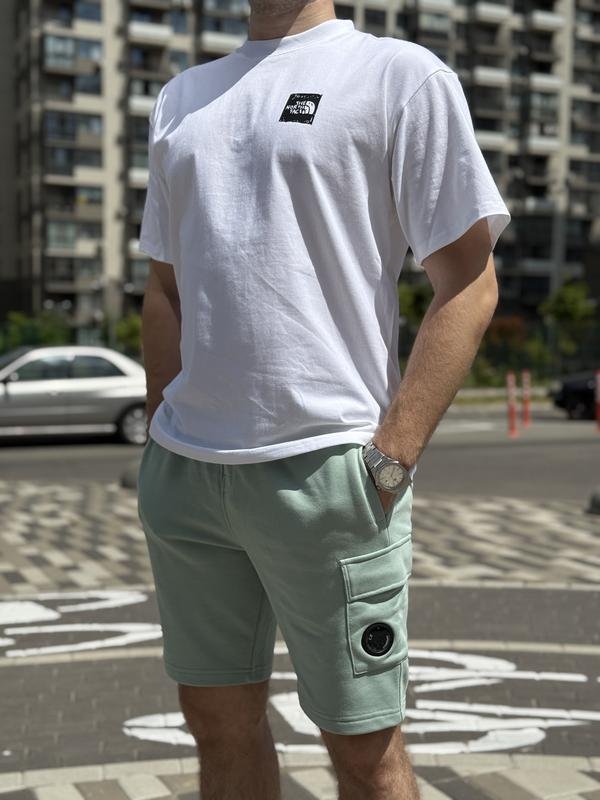 Men C.P. Company Shorts Green 31 / M / 44