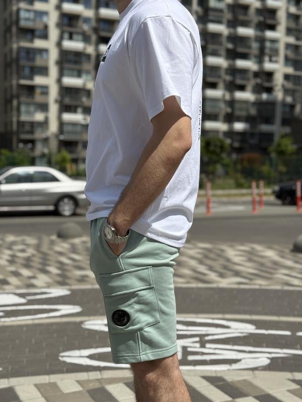 Men C.P. Company Shorts Green 31 / M / 44