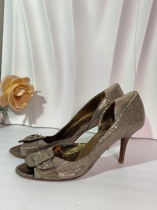 Женские Bata Босоножки Золотистый Кожа 39