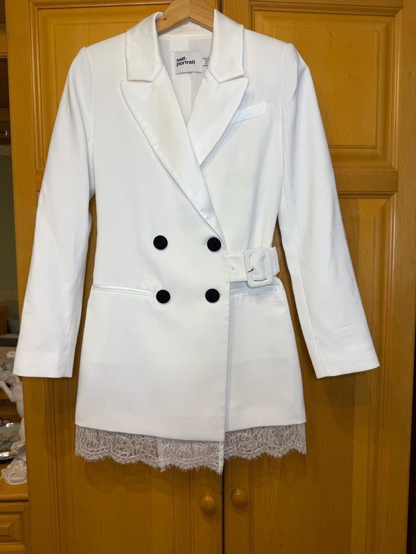 Femme Self-Portrait Robe Blanche Satin 34