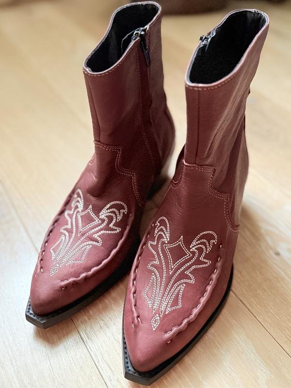 Женские Gestuz Сапоги Бордовые Кожа 36