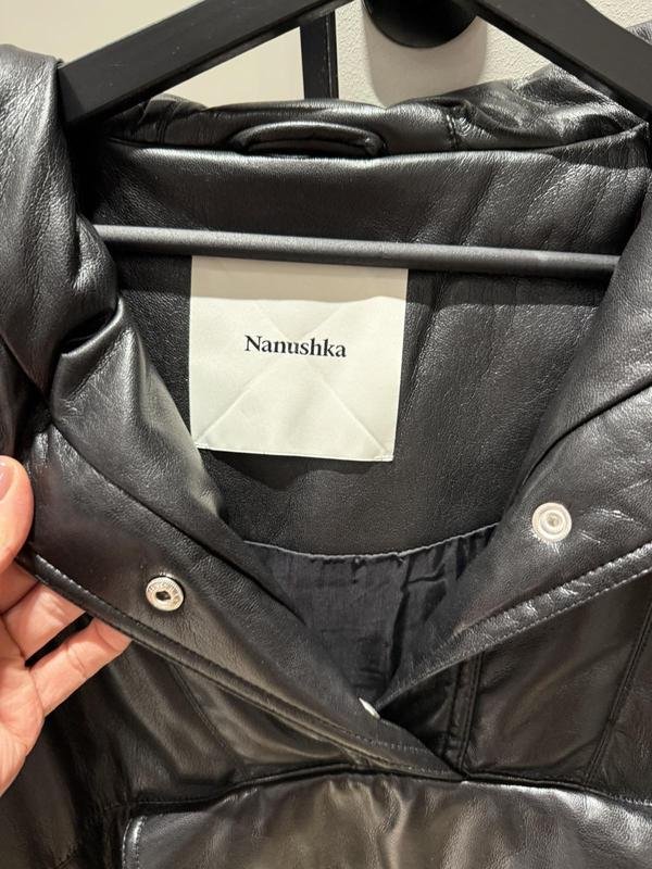 Женская Nanushka Куртка Чёрный 36 / S / 44