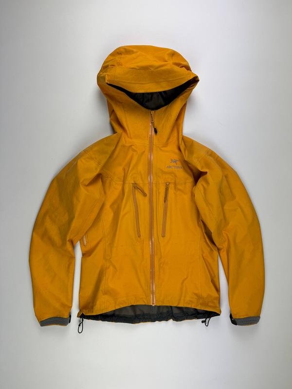 Женская Arc'teryx Куртка Оранжевая 38 / M / 46