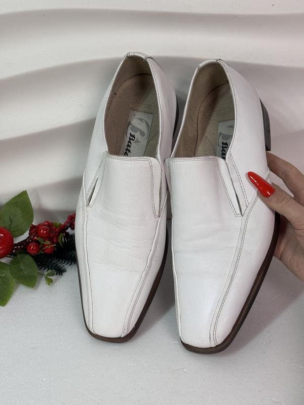 Men Bata Heels White Leather 41.5