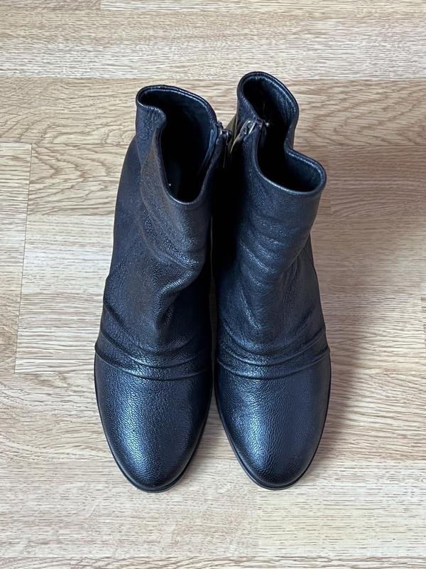 Женские VENEZIA Ботинки Чёрные Кожа 39