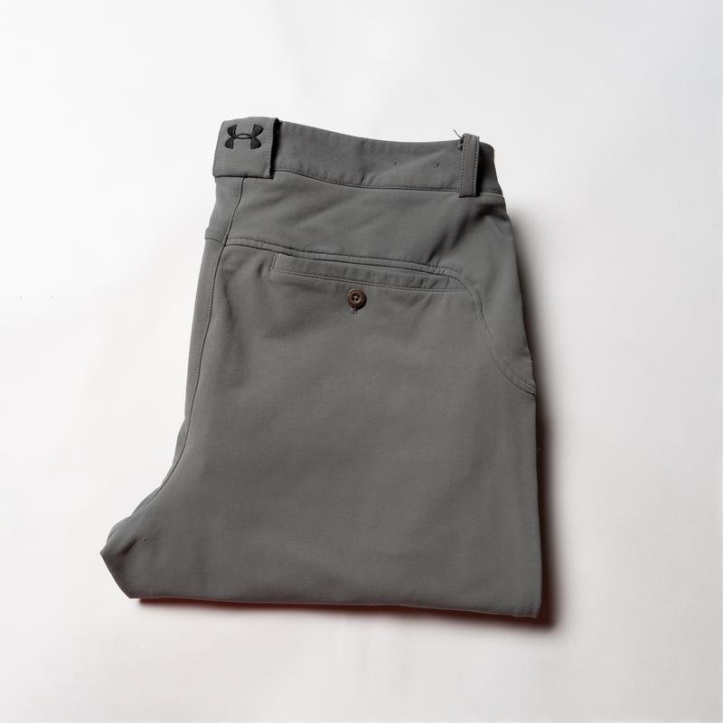 Herren Under Armour Hose Grau 34 / L / 50