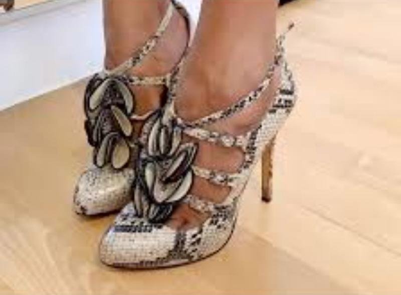 Damen Christian Louboutin Absätze Grau Leder 40