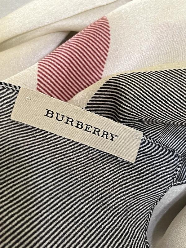 Unisex Burberry Sciarpa Nera Seta