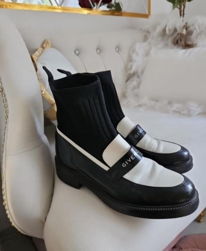 Женские Givenchy Ботинки Чёрный Кожа 37.5