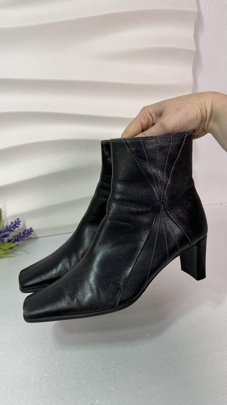 Женские Clarks Сапоги Чёрные Кожа 38