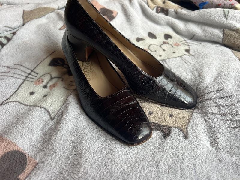 Женские Salvatore Ferragamo Туфли Коричневый 38
