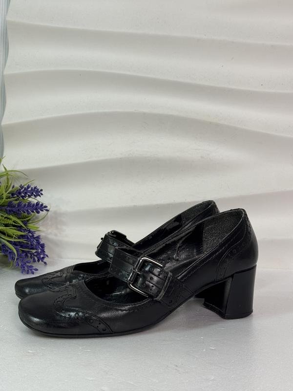 Женские Bata Туфли Чёрные Кожа 37