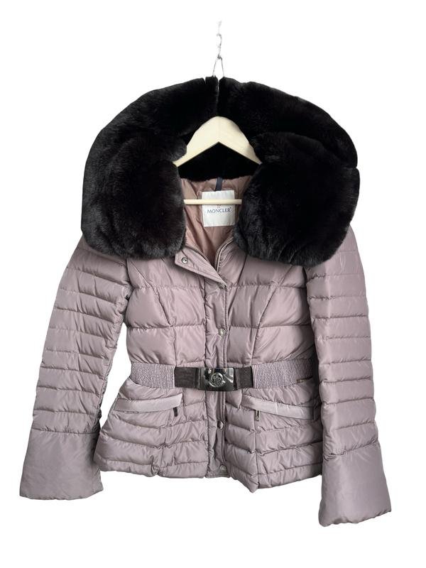 Damen Moncler Daunenjacke Beige Fell S