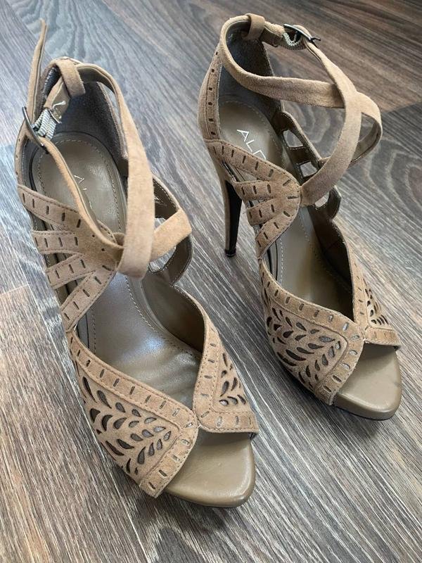 Женские ALDO Босоножки Бежевые 38
