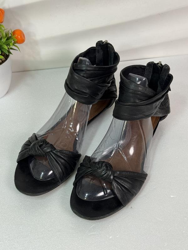 Damen SOLORO Absatzschuhe Schwarz Leder 38.5