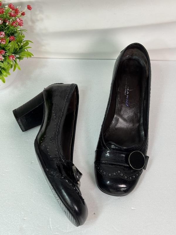 Damen Lara Manni Absatzschuhe Schwarz Leder 39.5