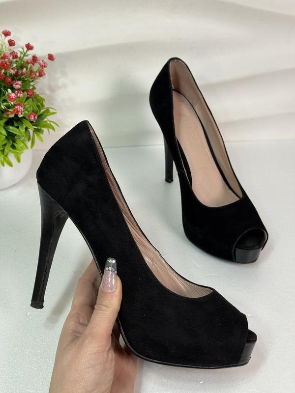 Women Apart Heels Black Suede 37