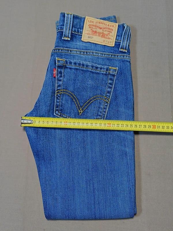 Женские Levi's Джинсы Чёрные 27