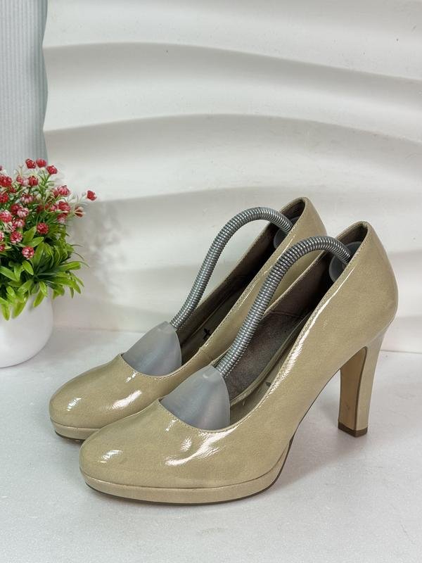 Women Tamaris Heels Beige 40