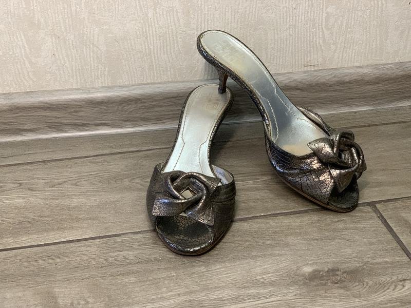Женские Givenchy Босоножки Серый 38.5