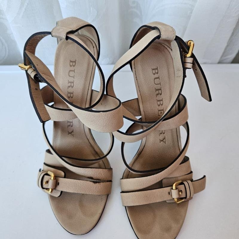 Damen Burberry Absätze Beige 39