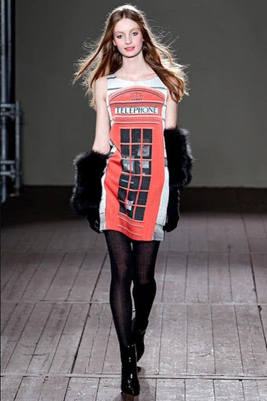 Damen Love Moschino Kleid Schwarz Polyester S