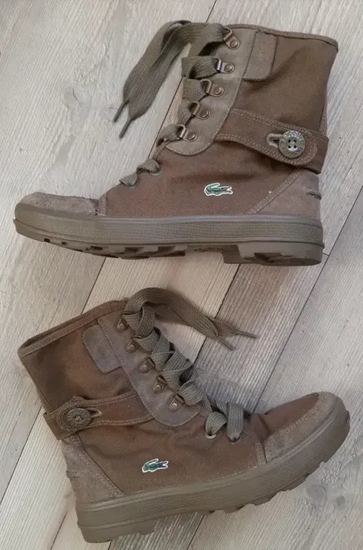 Damen Lacoste Stiefel Khaki Wildleder 39