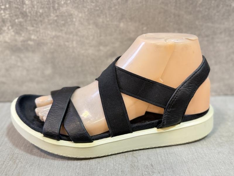 Women Ecco Heels Black Leather 38