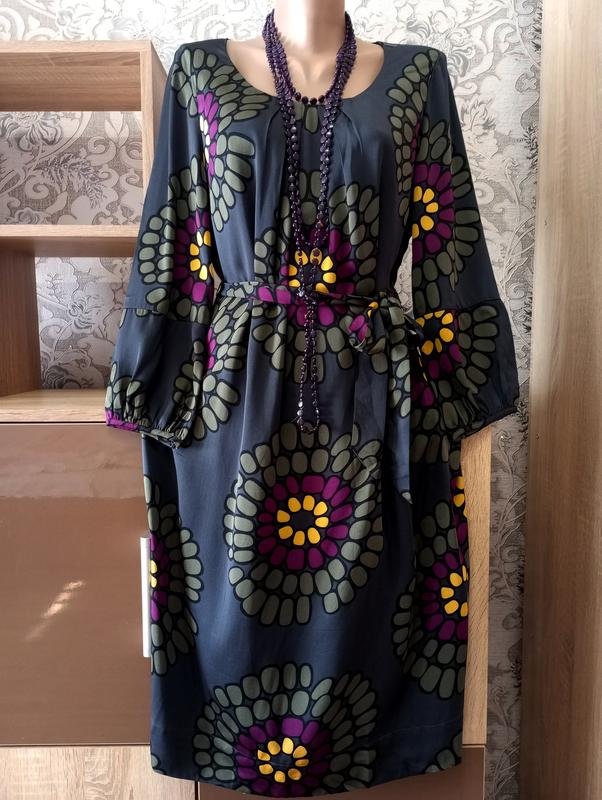 Женское Boden Платье Серое Шелк M