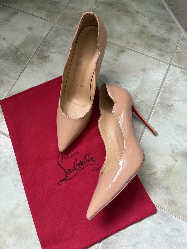 Женские Louboutin Туфли Бежевый 40