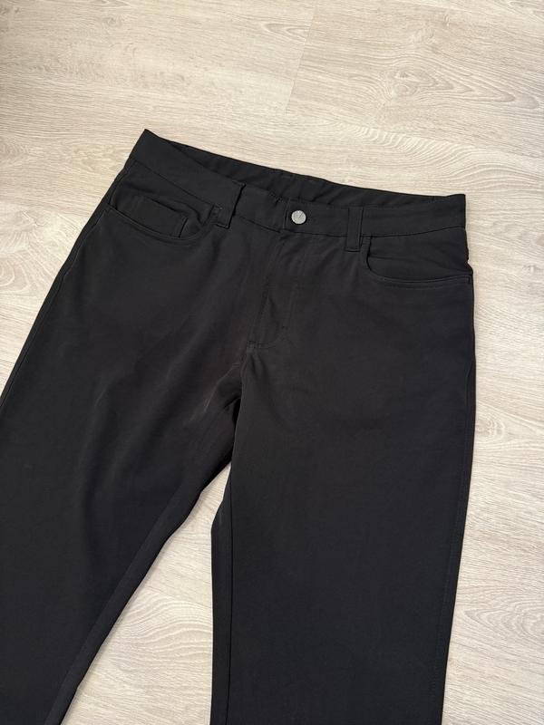 Женские Versace Брюки Чёрные M