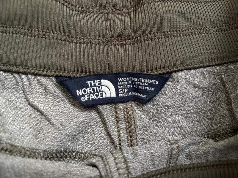 Damen The North Face Shorts Khaki Elasthan S