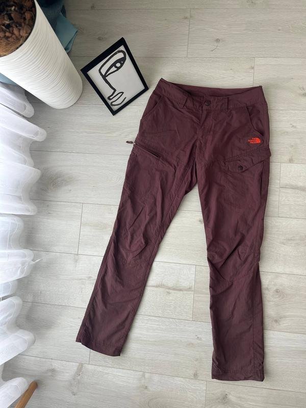 Женские The North Face Джинсы Бордовый S